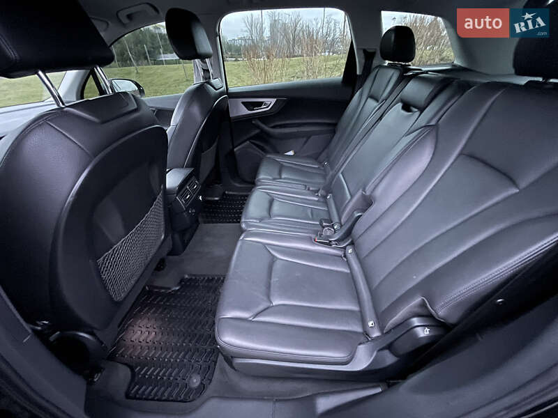 Позашляховик / Кросовер Audi Q7 2015 в Дніпрі фото 12 Позашляховик / Кросовер Audi Q7 2015 в Дніпрі