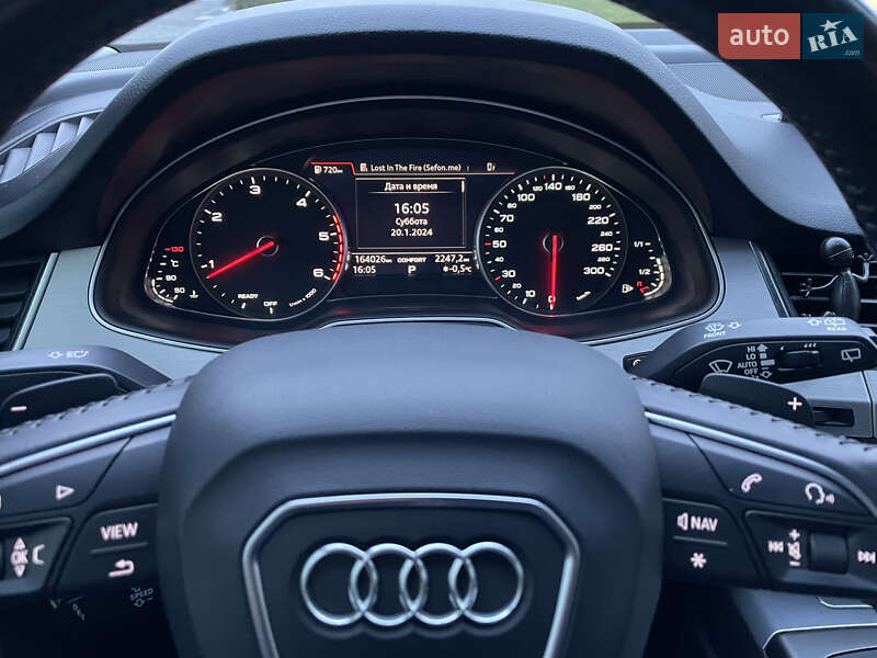 Внедорожник / Кроссовер Audi Q7 2015 в Днепре