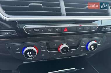 Внедорожник / Кроссовер Audi Q7 2018 в 