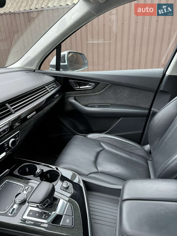 Позашляховик / Кросовер Audi Q7 2017 в Ізмаїлі