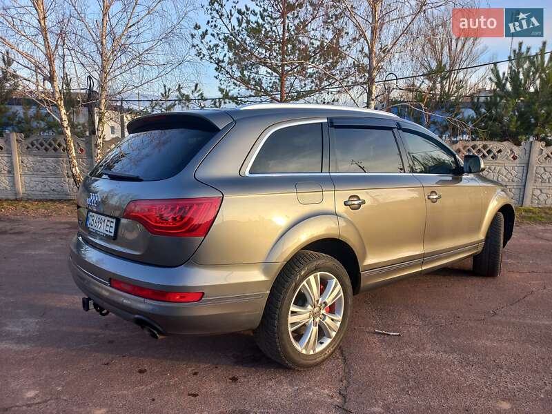 Внедорожник / Кроссовер Audi Q7 2010 в Чернигове