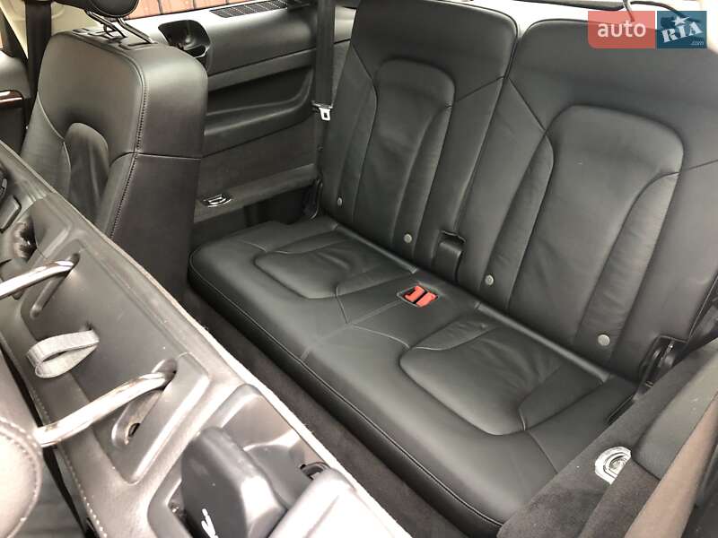 Внедорожник / Кроссовер Audi Q7 2010 в Чернигове