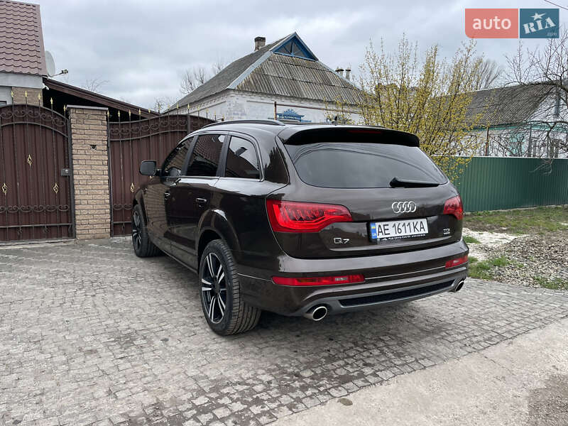 Внедорожник / Кроссовер Audi Q7 2011 в Днепре