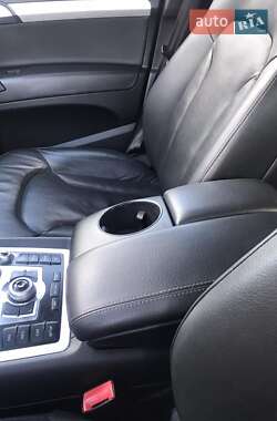 Позашляховик / Кросовер Audi Q7 2011 в Новій Ушиці