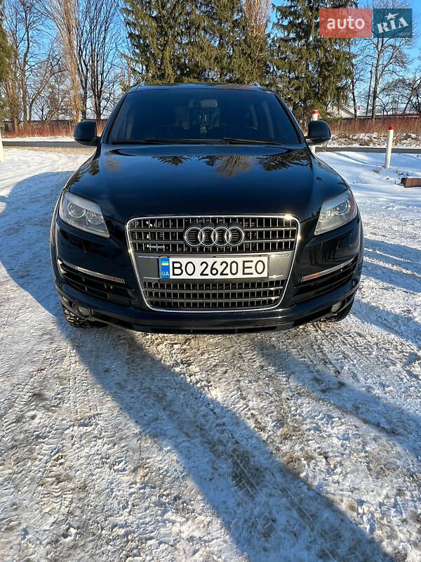 Позашляховик / Кросовер Audi Q7 2007 в Борщеві