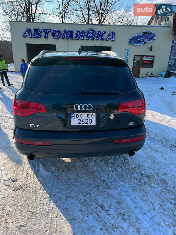 Позашляховик / Кросовер Audi Q7 2007 в Борщеві