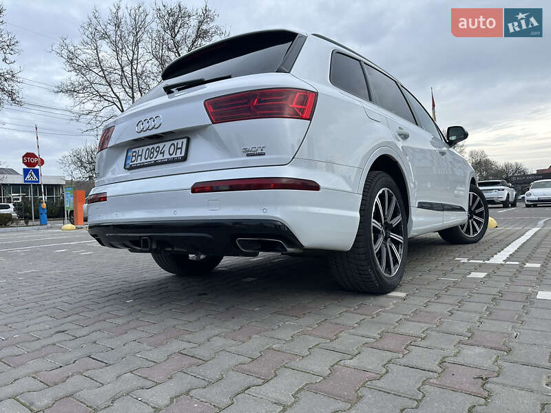 Внедорожник / Кроссовер Audi Q7 2016 в Одессе