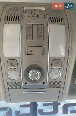 Внедорожник / Кроссовер Audi Q7 2015 в 