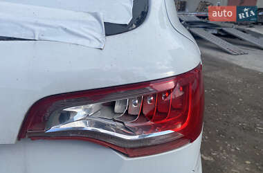 Внедорожник / Кроссовер Audi Q7 2015 в 