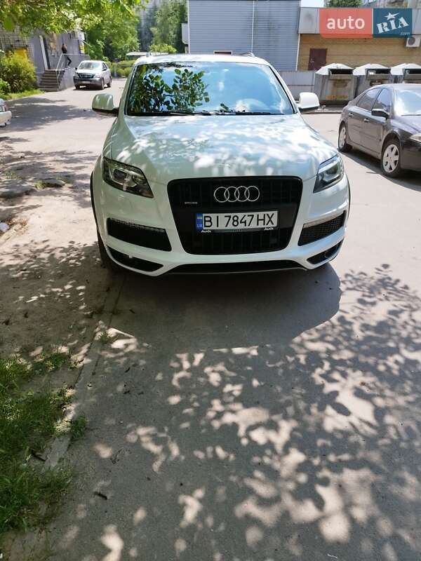 Позашляховик / Кросовер Audi Q7 2011 в Кременчуці