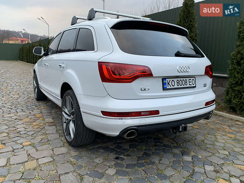 Позашляховик / Кросовер Audi Q7 2013 в Мукачевому