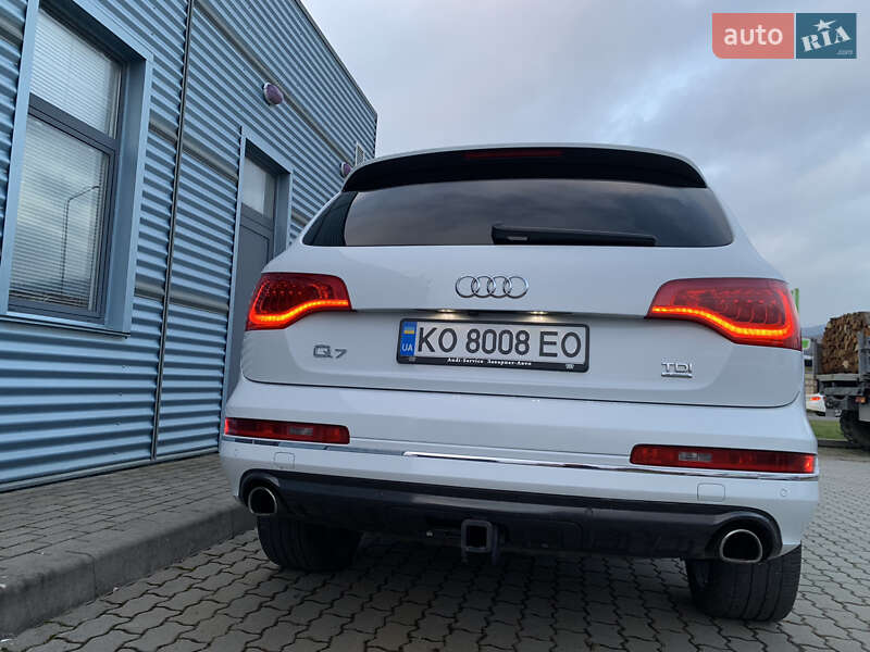 Позашляховик / Кросовер Audi Q7 2013 в Мукачевому
