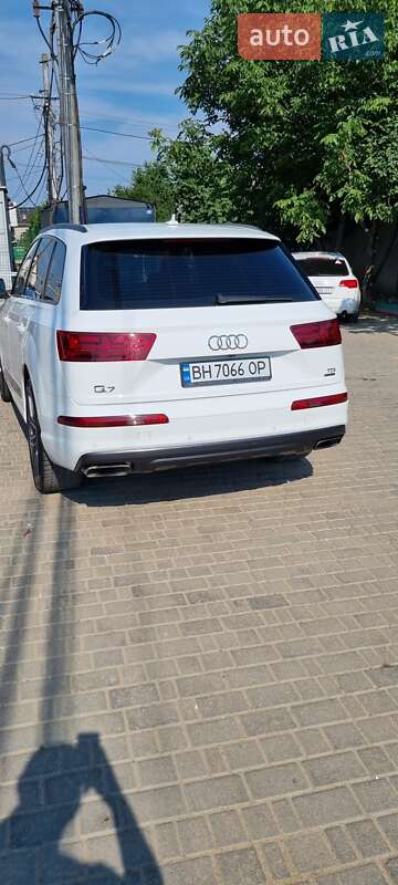 Внедорожник / Кроссовер Audi Q7 2017 в Одессе