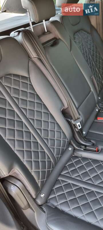 Внедорожник / Кроссовер Audi Q7 2017 в Одессе