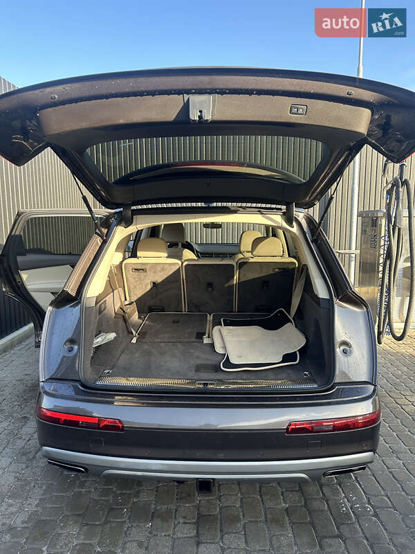 Внедорожник / Кроссовер Audi Q7 2016 в Львове