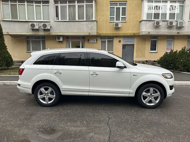 Позашляховик / Кросовер Audi Q7 2014 в Харкові