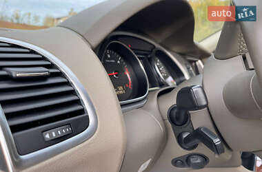 Внедорожник / Кроссовер Audi Q7 2014 в Сарнах