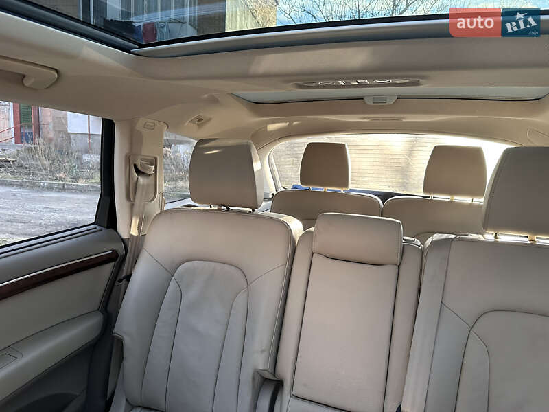 Позашляховик / Кросовер Audi Q7 2014 в Сарнах