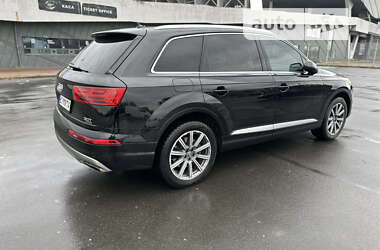 Позашляховик / Кросовер Audi Q7 2017 в Львові