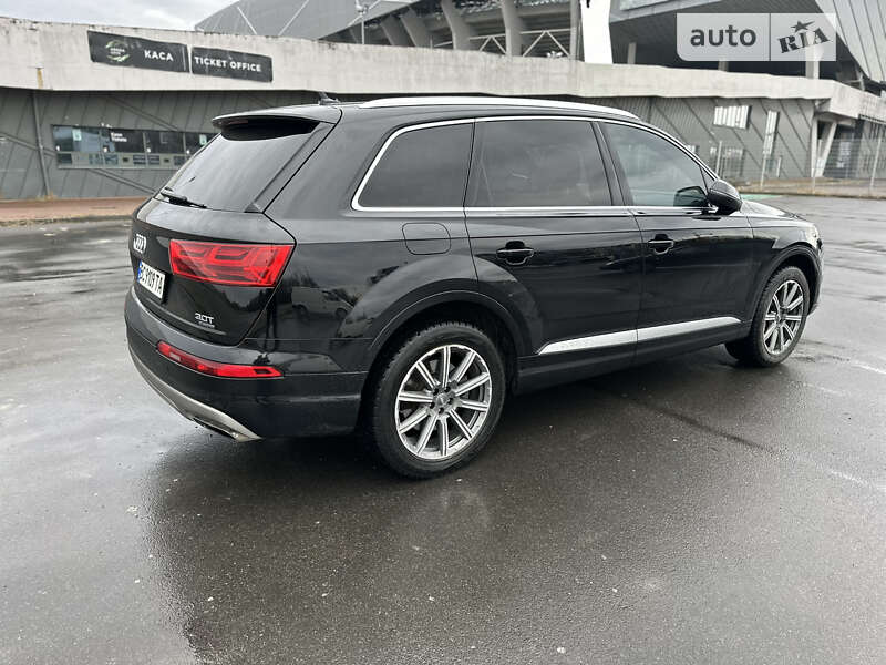 Внедорожник / Кроссовер Audi Q7 2017 в Львове