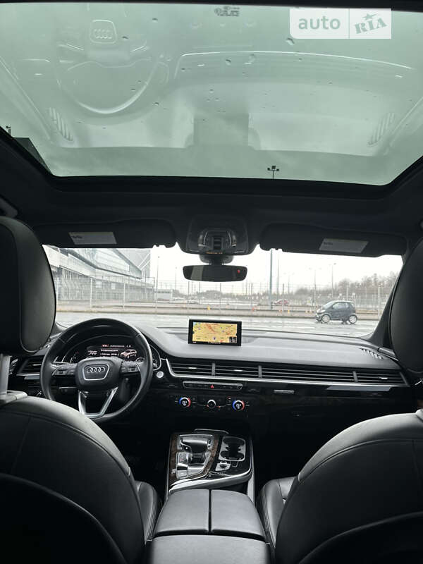 Внедорожник / Кроссовер Audi Q7 2017 в Львове