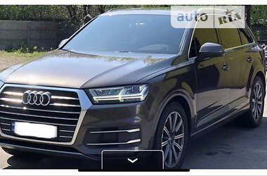 Внедорожник / Кроссовер Audi Q7 2015 в Косове