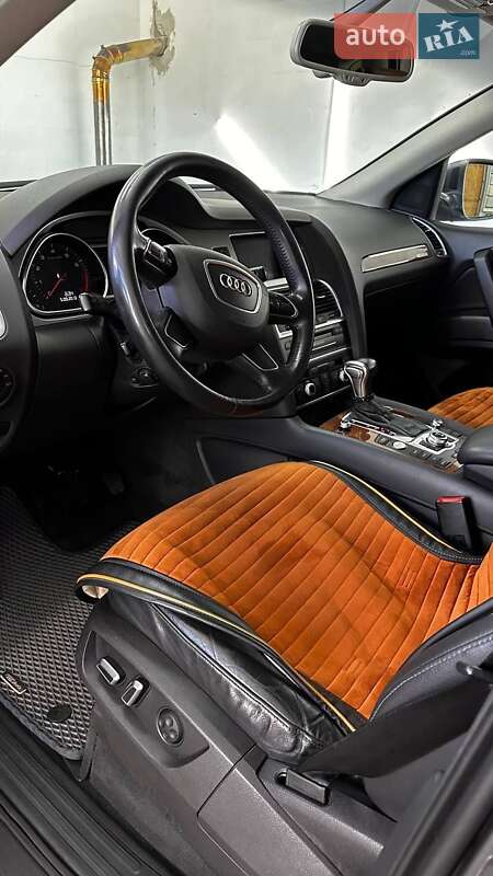 Внедорожник / Кроссовер Audi Q7 2015 в Калуше