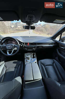 Внедорожник / Кроссовер Audi Q7 2019 в 
