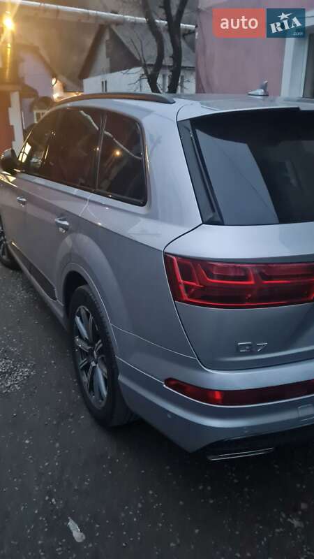 Внедорожник / Кроссовер Audi Q7 2018 в Рахове