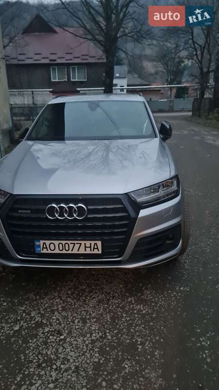 Внедорожник / Кроссовер Audi Q7 2018 в Рахове