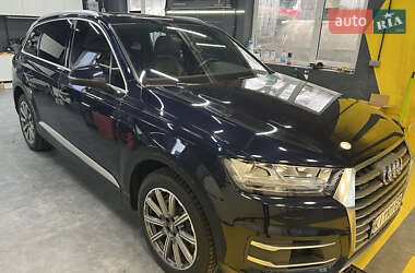 Внедорожник / Кроссовер Audi Q7 2017 в Киеве