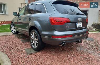 Внедорожник / Кроссовер Audi Q7 2014 в 