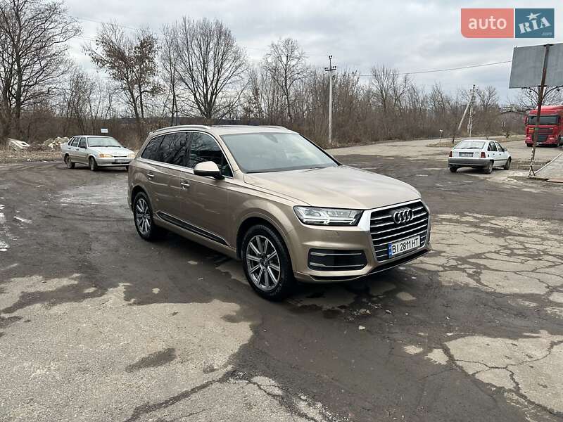 Позашляховик / Кросовер Audi Q7 2018 в Полтаві