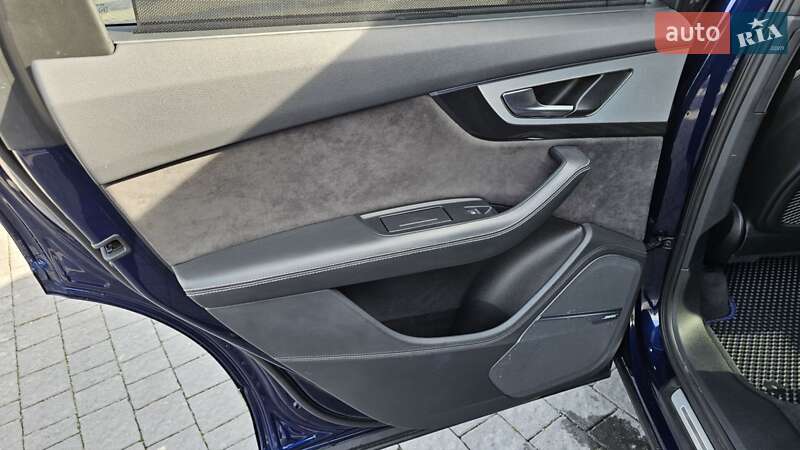 Позашляховик / Кросовер Audi Q7 2019 в Івано-Франківську