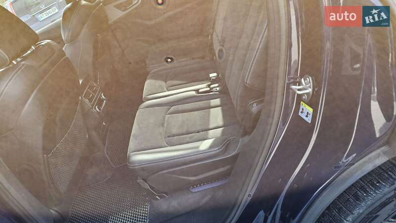 Позашляховик / Кросовер Audi Q7 2019 в Івано-Франківську