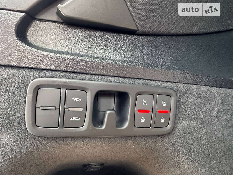Внедорожник / Кроссовер Audi Q7 2017 в Черкассах