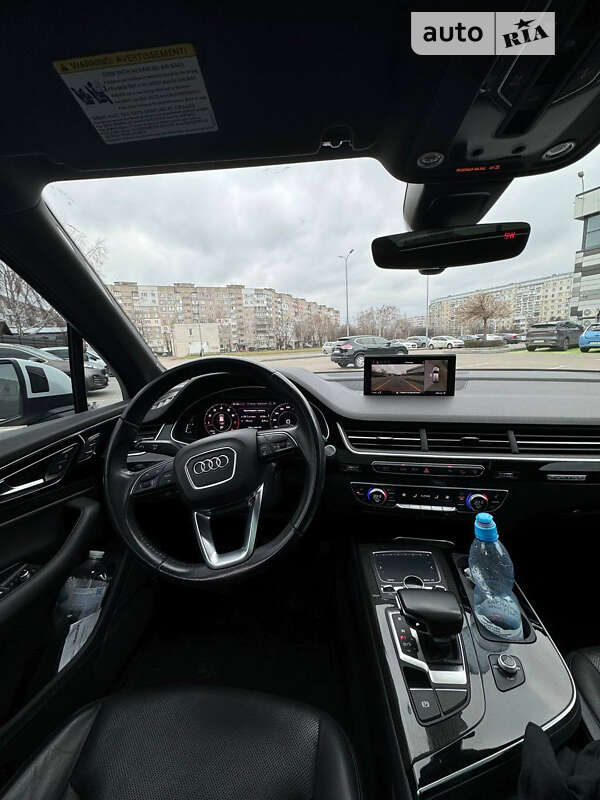 Внедорожник / Кроссовер Audi Q7 2017 в Черкассах