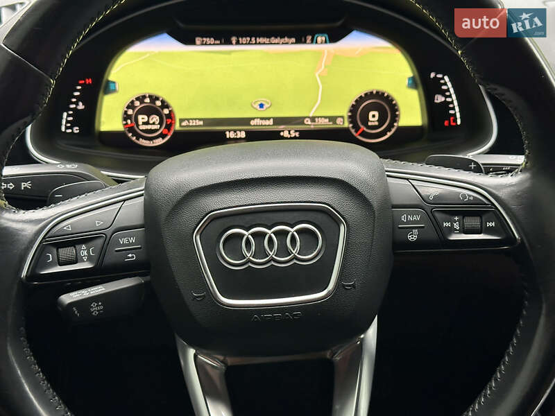 Позашляховик / Кросовер Audi Q7 2016 в Бродах