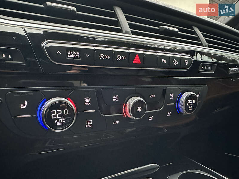 Позашляховик / Кросовер Audi Q7 2016 в Бродах