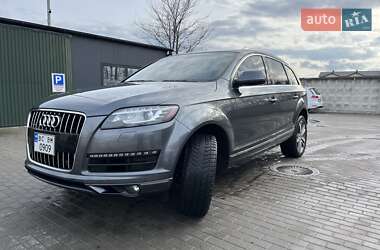 Внедорожник / Кроссовер Audi Q7 2014 в 