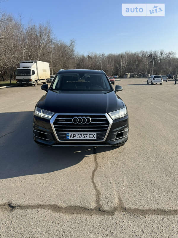Позашляховик / Кросовер Audi Q7 2019 в Запоріжжі
