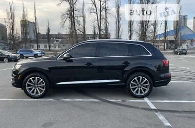 Позашляховик / Кросовер Audi Q7 2017 в Києві