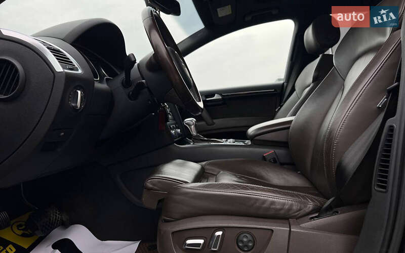 Внедорожник / Кроссовер Audi Q7 2015 в Мукачево