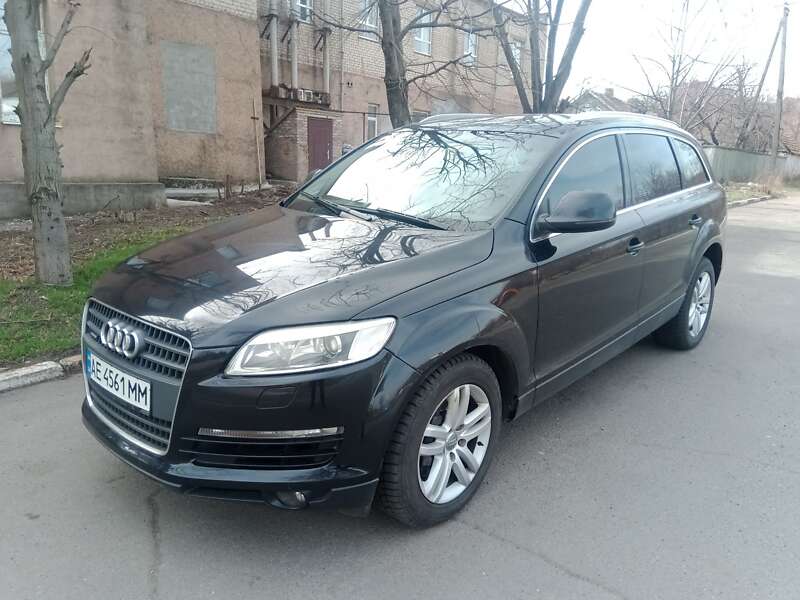 Внедорожник / Кроссовер Audi Q7 2007 в Кривом Роге