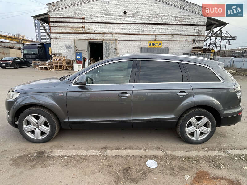Позашляховик / Кросовер Audi Q7 2007 в Києві