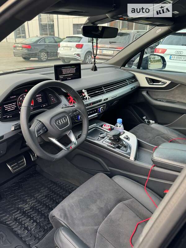 Внедорожник / Кроссовер Audi Q7 2018 в Киеве