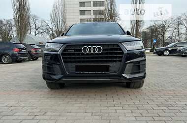 Позашляховик / Кросовер Audi Q7 2018 в Києві