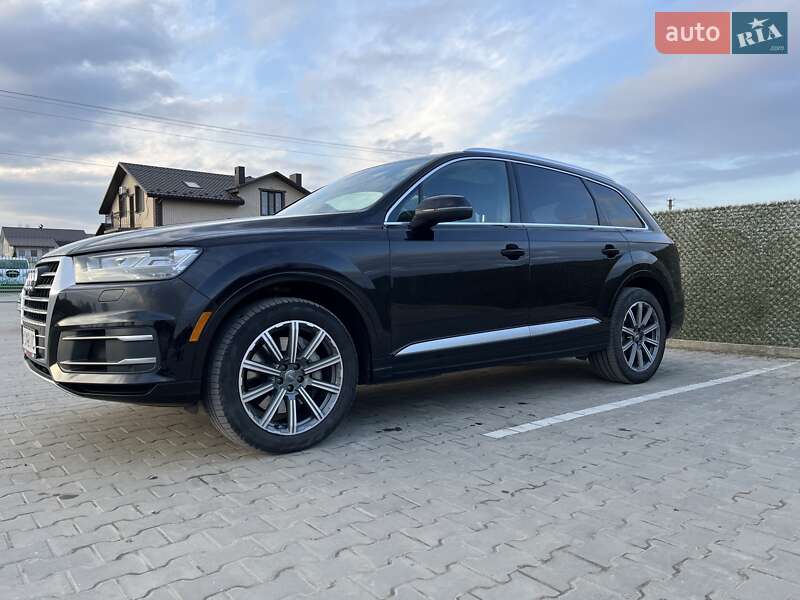 Позашляховик / Кросовер Audi Q7 2017 в Києві