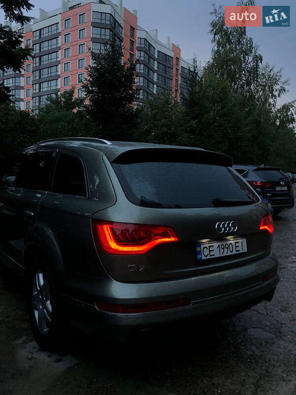 Позашляховик / Кросовер Audi Q7 2006 в Чернівцях