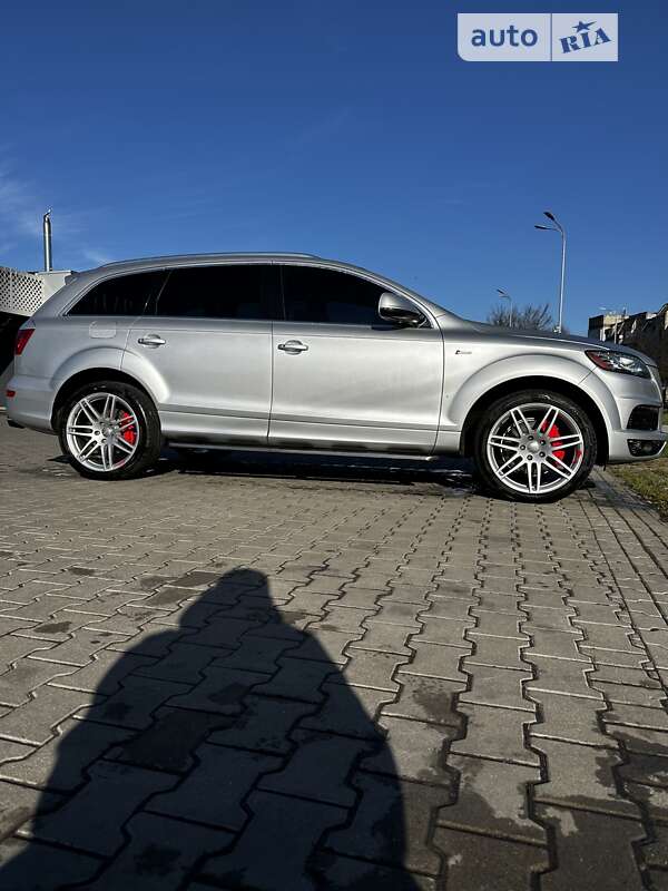 Позашляховик / Кросовер Audi Q7 2012 в Львові